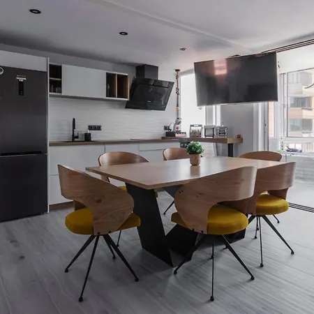 Torre 2 Planta 11 Lejlighed Fuengirola